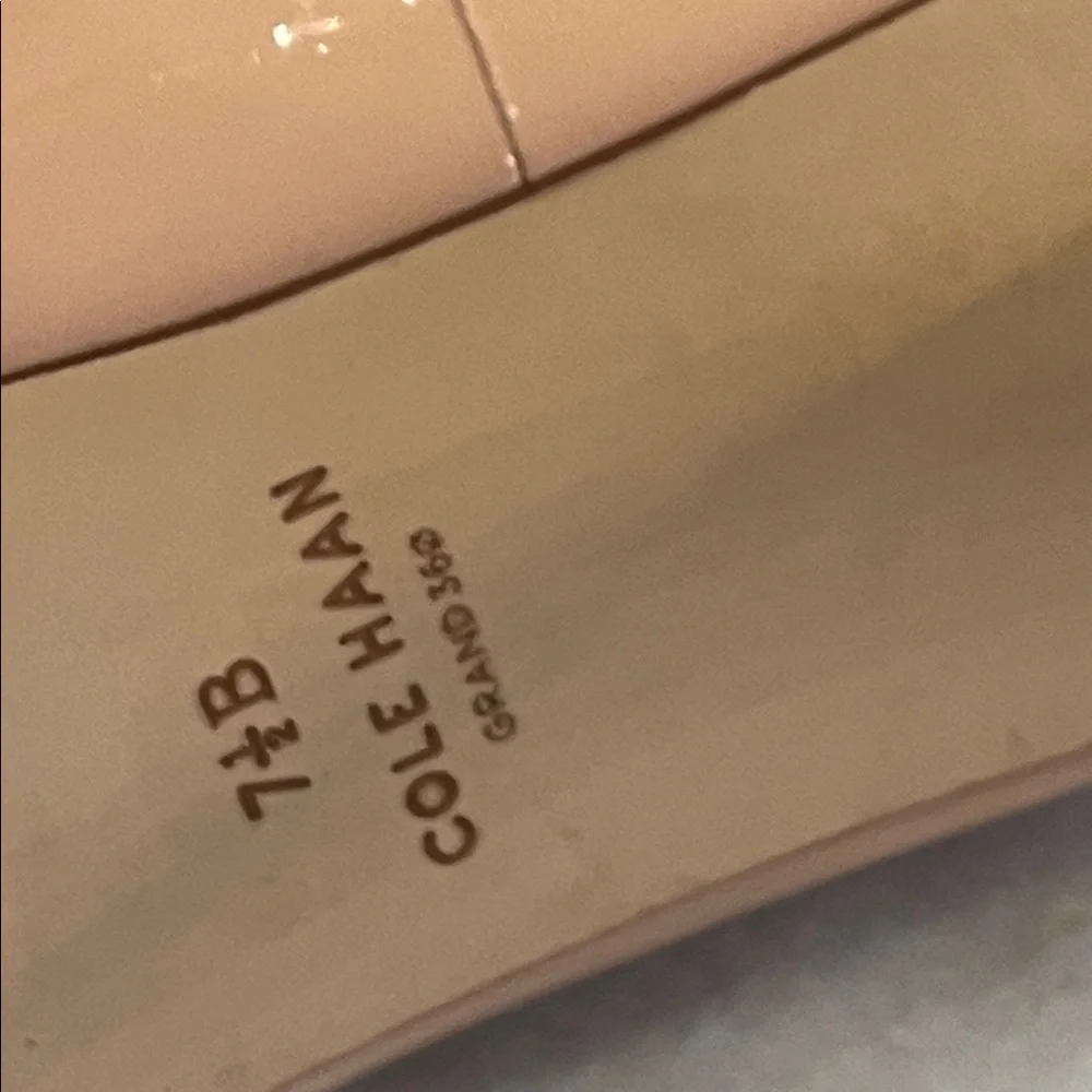 Cole Haan Grand 360 Drado Nude Beige Patent Leather Peep-Toe Heels Size 7.5